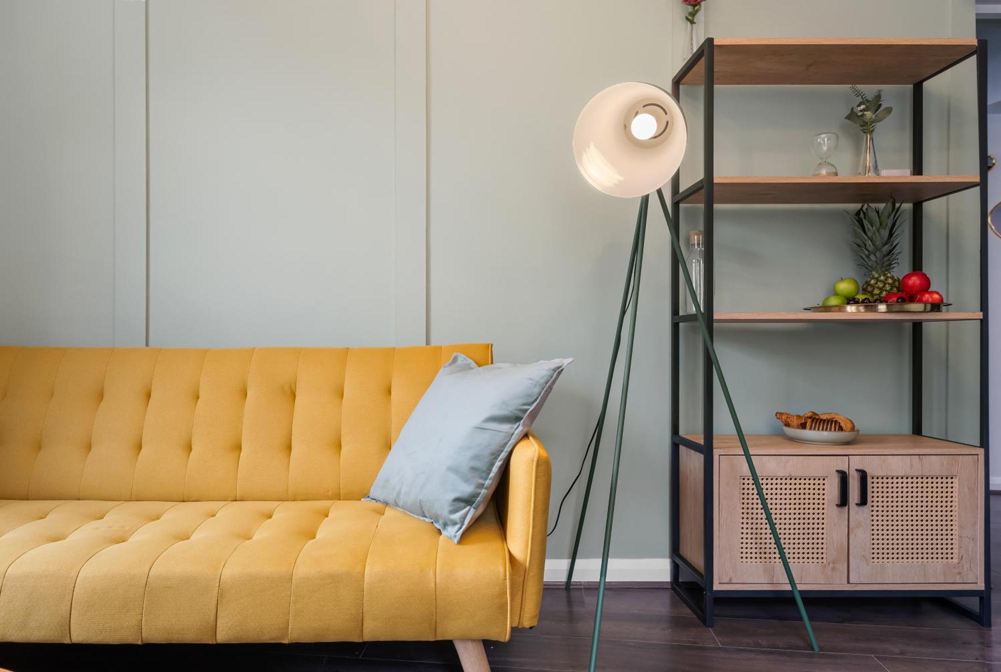 Chic 2 Bedroom Apartment Near Liverpool Street By Gold Stays Лондон Экстерьер фото